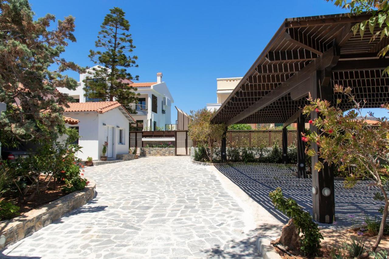 Paradisos Luxury Villas Next To Beach Koutsourás 外观 照片