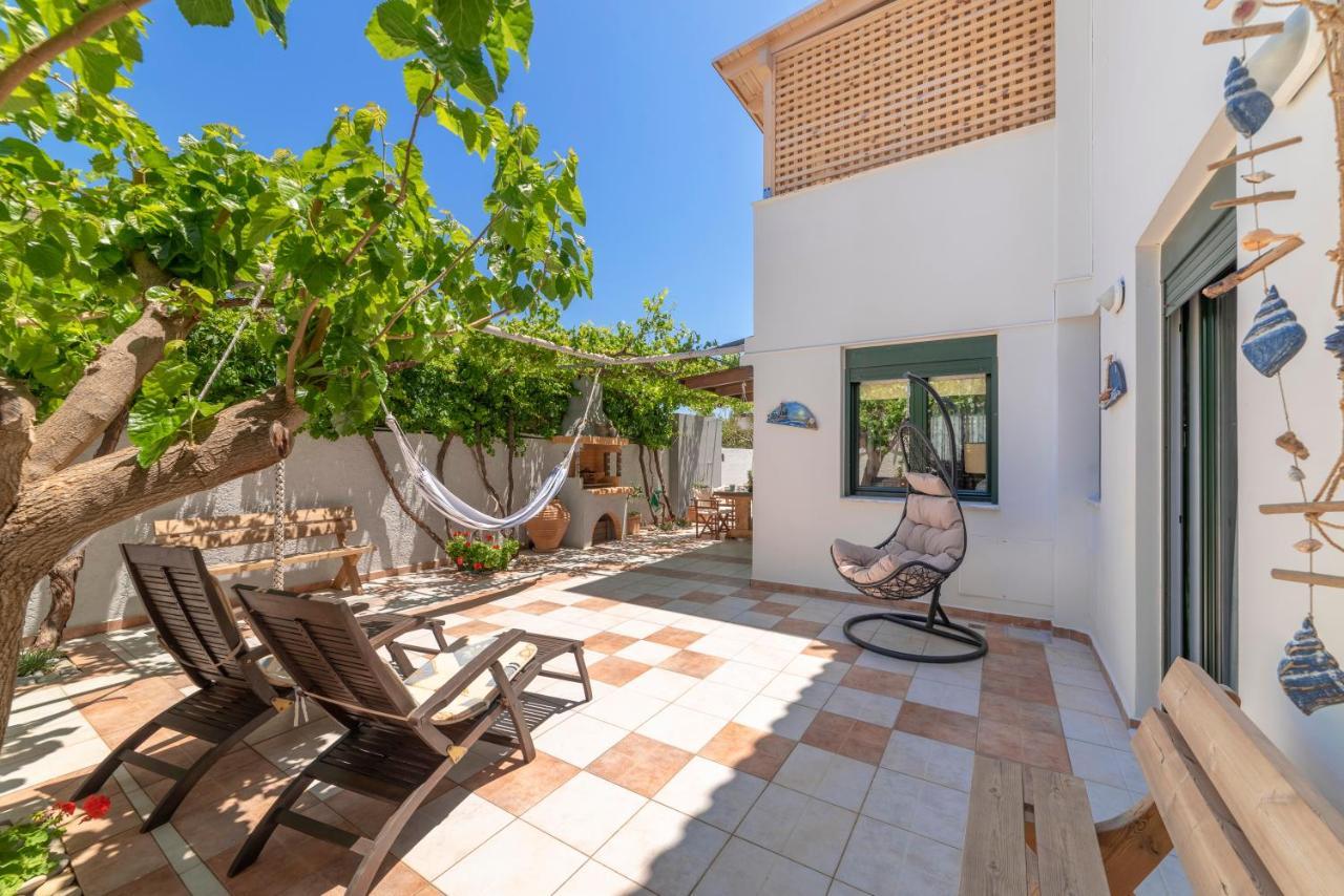 Paradisos Luxury Villas Next To Beach Koutsourás 外观 照片