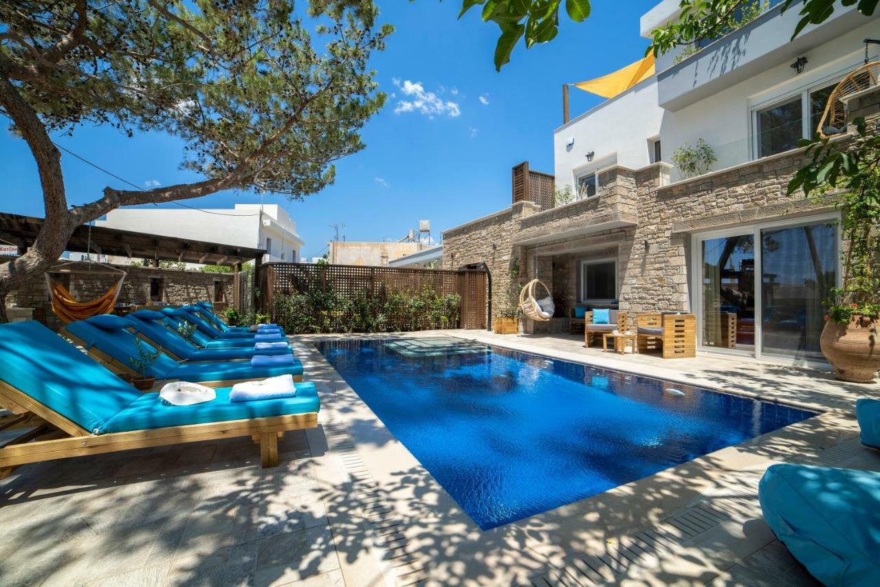 Paradisos Luxury Villas Next To Beach Koutsourás 外观 照片